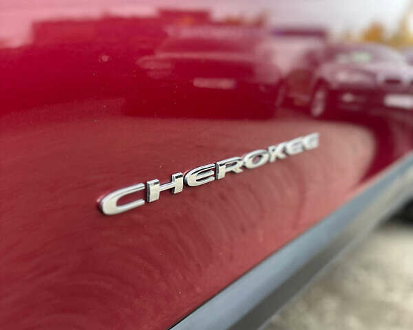 Джип Чероки 2018 в Буче на Automoto.ua Красный Джип Чероки, объемом двигателя 2 л и пробегом 87 тыс. км за 17999 $, фото 9 на Automoto.ua