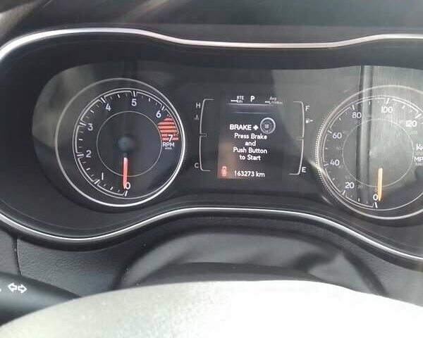 Джип Чероки 2018 в Черкассах на Automoto.ua Красный Джип Чероки, объемом двигателя 2.4 л и пробегом 163 тыс. км за 14500 $, фото 16 на Automoto.ua