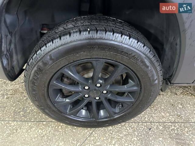 Красный Джип Чероки, объемом двигателя 3.24 л и пробегом 91 тыс. км за 18500 $, фото 20 на Automoto.ua