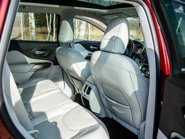 Красный Джип Чероки, объемом двигателя 3.2 л и пробегом 40 тыс. км за 336 $, фото 9 на Automoto.ua
