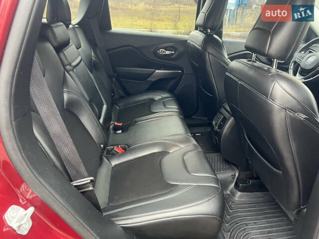 Красный Джип Чероки, объемом двигателя 2.4 л и пробегом 187 тыс. км за 14700 $, фото 25 на Automoto.ua