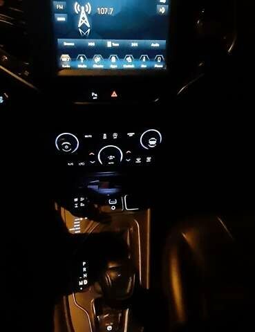 Красный Джип Чероки, объемом двигателя 2 л и пробегом 88 тыс. км за 18500 $, фото 58 на Automoto.ua