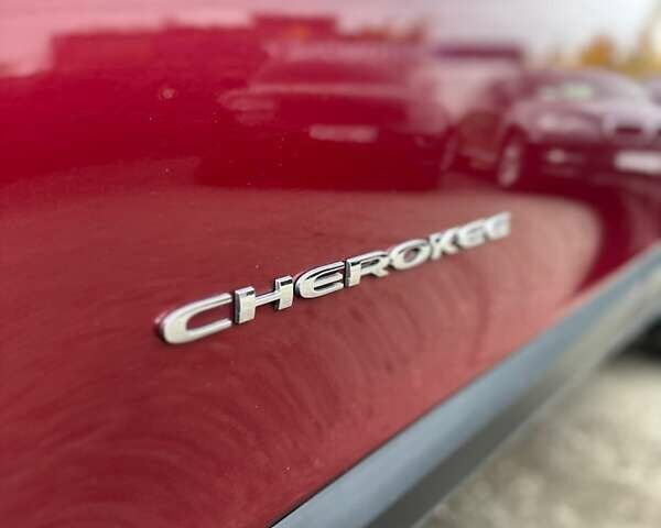 Красный Джип Чероки, объемом двигателя 2 л и пробегом 87 тыс. км за 17999 $, фото 7 на Automoto.ua