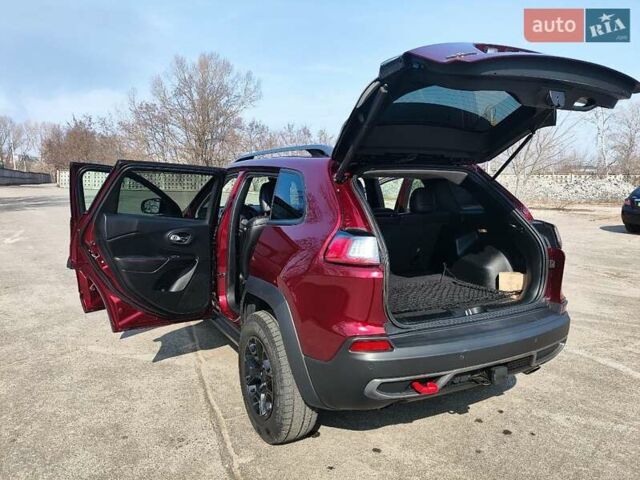 Красный Джип Чероки, объемом двигателя 2 л и пробегом 88 тыс. км за 18500 $, фото 33 на Automoto.ua