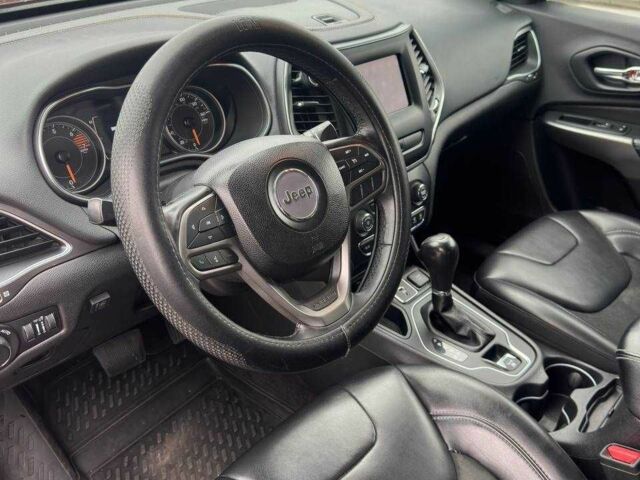 Джип Чероки 2018 в Львове на Automoto.ua Красный Джип Чероки, объемом двигателя 2.4 л и пробегом 165 тыс. км за 16000 $, фото 16 на Automoto.ua