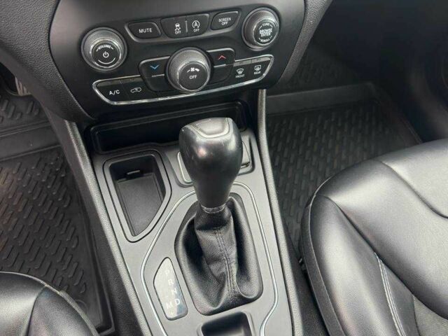 Джип Чероки 2018 в Львове на Automoto.ua Красный Джип Чероки, объемом двигателя 2.4 л и пробегом 165 тыс. км за 16000 $, фото 23 на Automoto.ua