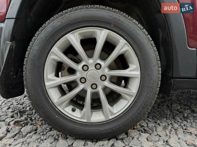 Червоний Джип Cherokee, об'ємом двигуна 2.36 л та пробігом 120 тис. км за 15700 $, фото 14 на Automoto.ua