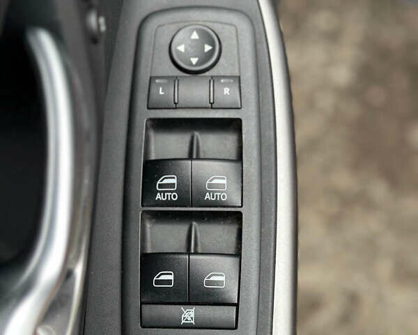 Джип Чероки 2018 в Буче на Automoto.ua Красный Джип Чероки, объемом двигателя 2 л и пробегом 87 тыс. км за 17999 $, фото 26 на Automoto.ua