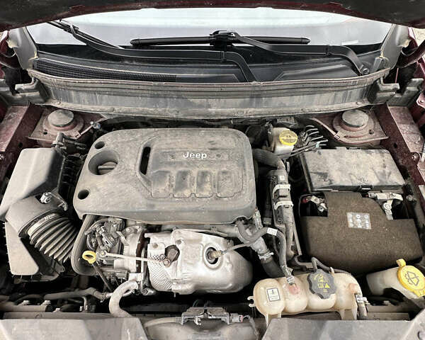 Джип Чероки 2018 в Буче на Automoto.ua Красный Джип Чероки, объемом двигателя 2 л и пробегом 87 тыс. км за 17999 $, фото 37 на Automoto.ua