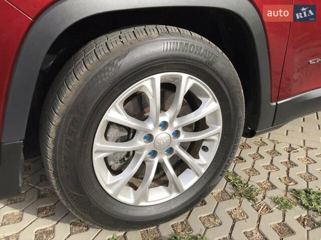 Красный Джип Чероки, объемом двигателя 2.36 л и пробегом 210 тыс. км за 14500 $, фото 17 на Automoto.ua