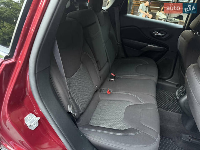 Красный Джип Чероки, объемом двигателя 3.24 л и пробегом 88 тыс. км за 15800 $, фото 52 на Automoto.ua