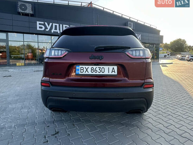 Червоний Джип Cherokee, об'ємом двигуна 3.24 л та пробігом 164 тис. км за 19000 $, фото 3 на Automoto.ua