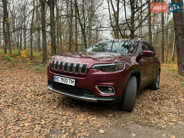 Червоний Джип Cherokee, об'ємом двигуна 2.36 л та пробігом 140 тис. км за 17500 $, фото 1 на Automoto.ua