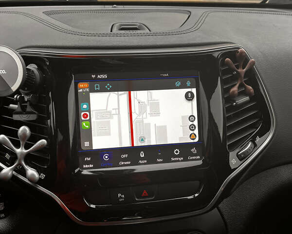 Красный Джип Чероки, объемом двигателя 2 л и пробегом 109 тыс. км за 19500 $, фото 24 на Automoto.ua