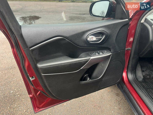 Красный Джип Чероки, объемом двигателя 2.4 л и пробегом 187 тыс. км за 14700 $, фото 17 на Automoto.ua