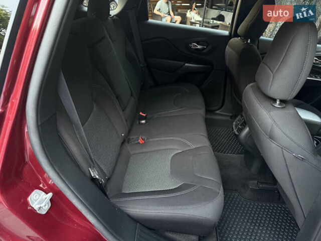 Красный Джип Чероки, объемом двигателя 3.24 л и пробегом 88 тыс. км за 15800 $, фото 51 на Automoto.ua