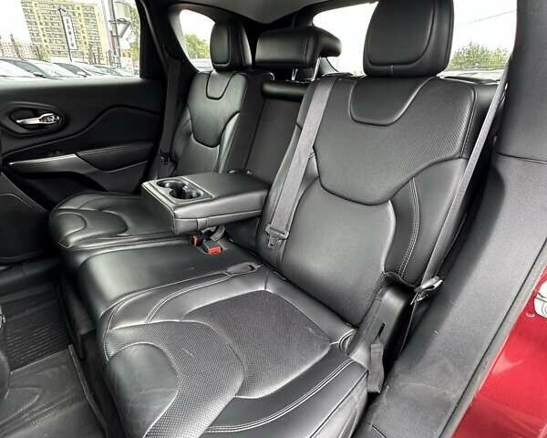 Красный Джип Чероки, объемом двигателя 2 л и пробегом 87 тыс. км за 17999 $, фото 16 на Automoto.ua