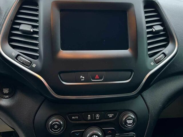 Красный Джип Чероки, объемом двигателя 2.4 л и пробегом 155 тыс. км за 17300 $, фото 13 на Automoto.ua