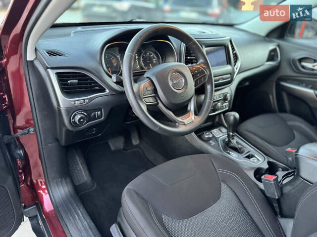 Червоний Джип Cherokee, об'ємом двигуна 2.36 л та пробігом 203 тис. км за 14500 $, фото 32 на Automoto.ua