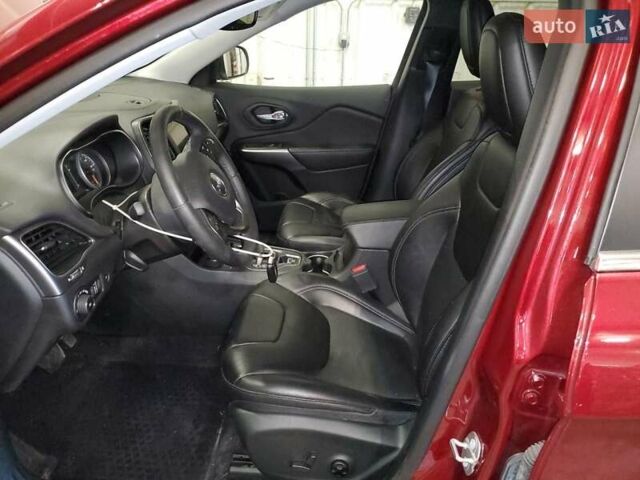 Червоний Джип Cherokee, об'ємом двигуна 2.36 л та пробігом 28 тис. км за 2500 $, фото 3 на Automoto.ua