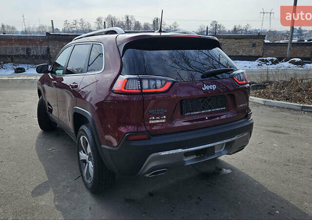 Красный Джип Чероки, объемом двигателя 2 л и пробегом 63 тыс. км за 17500 $, фото 5 на Automoto.ua