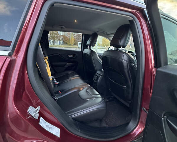 Червоний Джип Cherokee, об'ємом двигуна 3.24 л та пробігом 184 тис. км за 16450 $, фото 12 на Automoto.ua