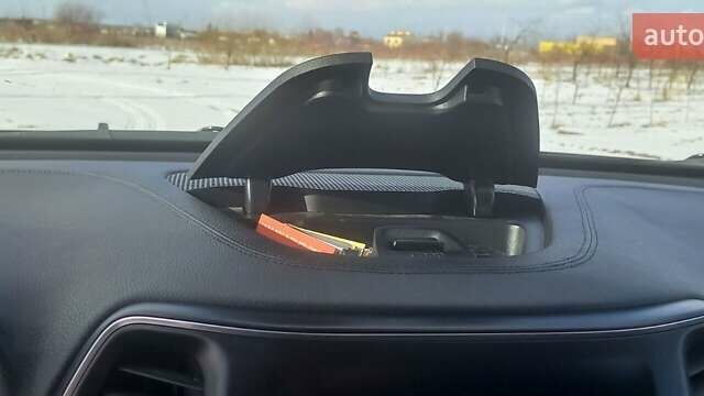 Красный Джип Чероки, объемом двигателя 3.2 л и пробегом 153 тыс. км за 16600 $, фото 22 на Automoto.ua