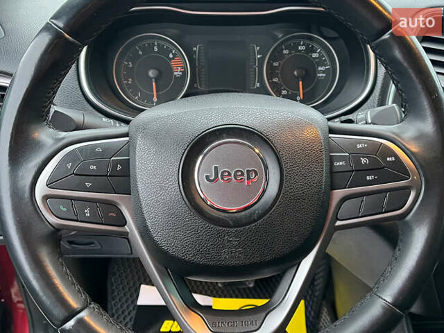 Красный Джип Чероки, объемом двигателя 2.36 л и пробегом 155 тыс. км за 17300 $, фото 10 на Automoto.ua