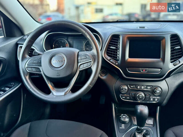 Червоний Джип Cherokee, об'ємом двигуна 2.36 л та пробігом 203 тис. км за 14500 $, фото 40 на Automoto.ua