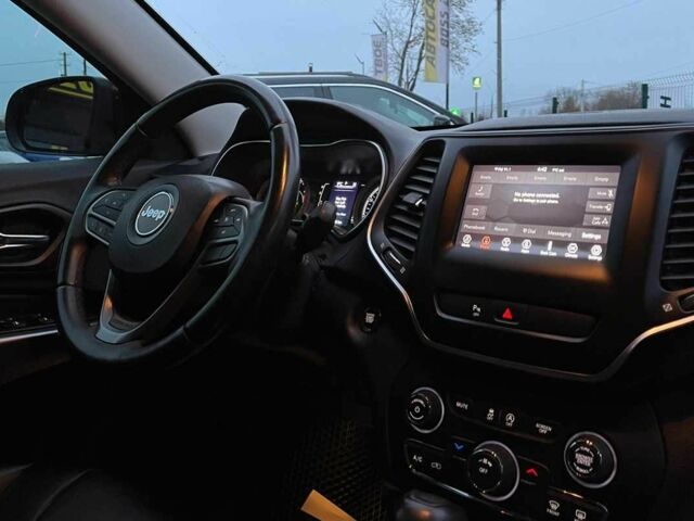 Красный Джип Чероки, объемом двигателя 2.4 л и пробегом 155 тыс. км за 17300 $, фото 17 на Automoto.ua