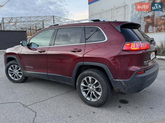 Джип Cherokee 2019 у Чернігові на Automoto.ua Червоний Джип Cherokee, об'ємом двигуна 3.24 л та пробігом 184 тис. км за 16700 $, фото 15 на Automoto.ua