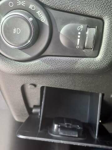 Красный Джип Чероки, объемом двигателя 3.2 л и пробегом 153 тыс. км за 16600 $, фото 20 на Automoto.ua