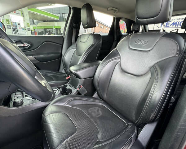 Червоний Джип Cherokee, об'ємом двигуна 3.24 л та пробігом 120 тис. км за 18100 $, фото 21 на Automoto.ua