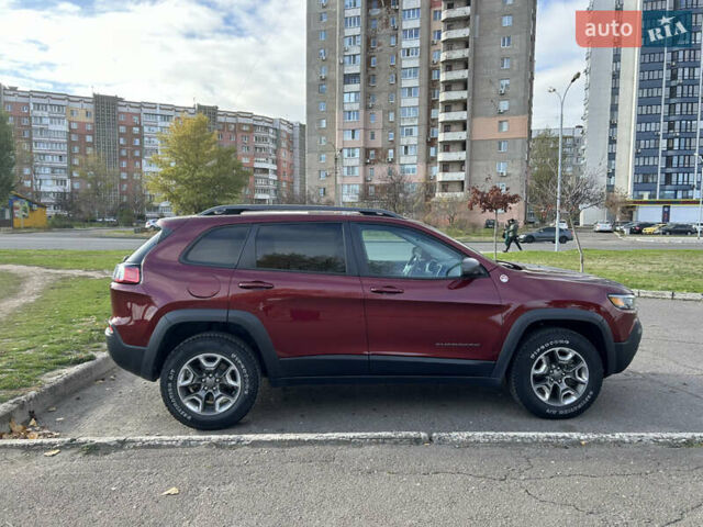 Червоний Джип Cherokee, об'ємом двигуна 1.99 л та пробігом 80 тис. км за 23500 $, фото 6 на Automoto.ua