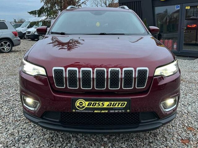 Красный Джип Чероки, объемом двигателя 2.4 л и пробегом 155 тыс. км за 17300 $, фото 1 на Automoto.ua