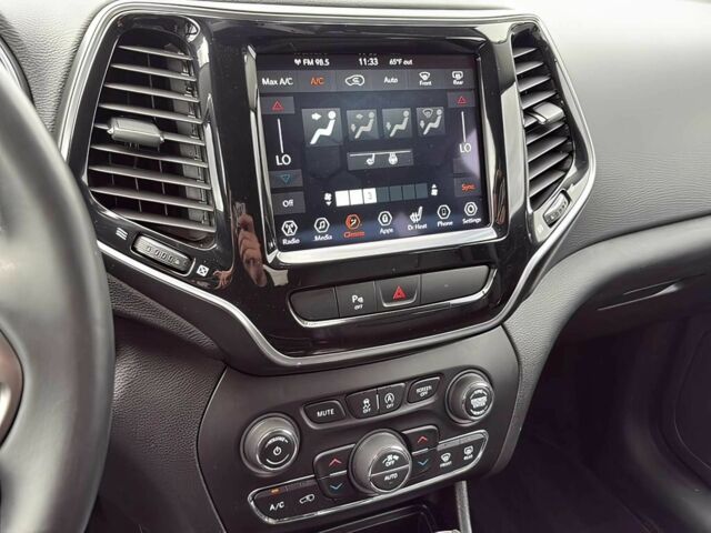 Червоний Джип Cherokee, об'ємом двигуна 3.2 л та пробігом 36 тис. км за 10180 $, фото 10 на Automoto.ua