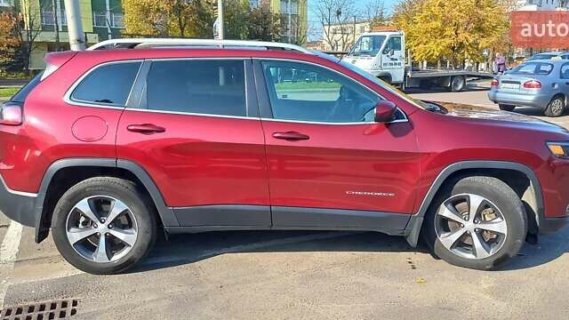 Красный Джип Чероки, объемом двигателя 3.2 л и пробегом 153 тыс. км за 16600 $, фото 2 на Automoto.ua