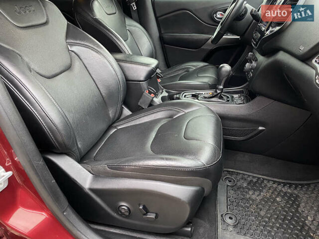 Красный Джип Чероки, объемом двигателя 2.36 л и пробегом 73 тыс. км за 15900 $, фото 8 на Automoto.ua