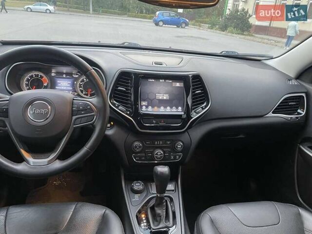 Красный Джип Чероки, объемом двигателя 3.24 л и пробегом 103 тыс. км за 18500 $, фото 9 на Automoto.ua