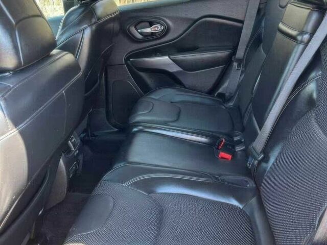 Красный Джип Чероки, объемом двигателя 3.2 л и пробегом 47 тыс. км за 17000 $, фото 10 на Automoto.ua