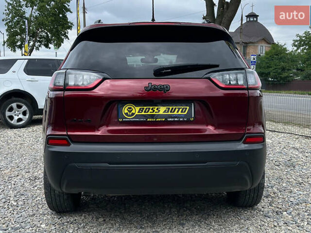 Красный Джип Чероки, объемом двигателя 2.36 л и пробегом 16 тыс. км за 19400 $, фото 4 на Automoto.ua
