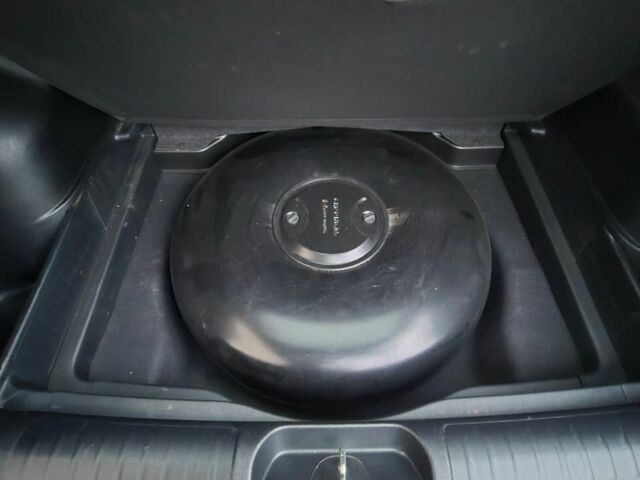 Червоний Джип Cherokee, об'ємом двигуна 3.2 л та пробігом 47 тис. км за 18500 $, фото 12 на Automoto.ua