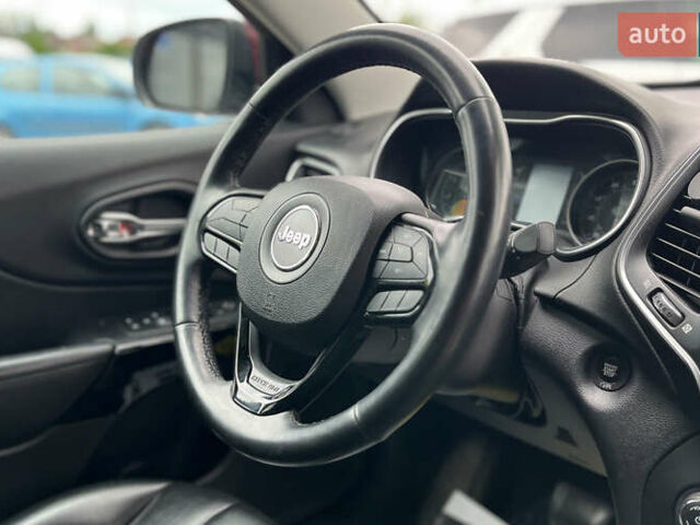 Красный Джип Чероки, объемом двигателя 2.36 л и пробегом 16 тыс. км за 19400 $, фото 15 на Automoto.ua