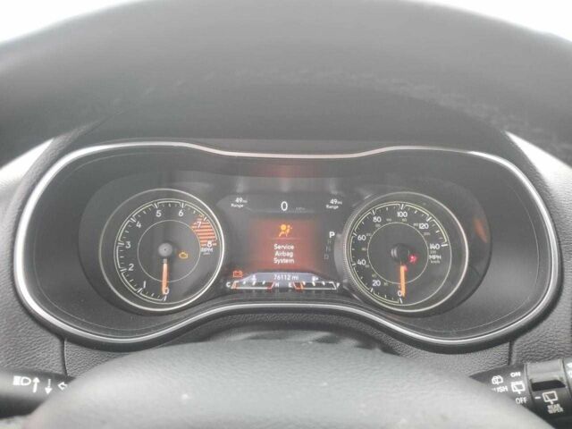 Красный Джип Чероки, объемом двигателя 3.2 л и пробегом 76 тыс. км за 11000 $, фото 8 на Automoto.ua