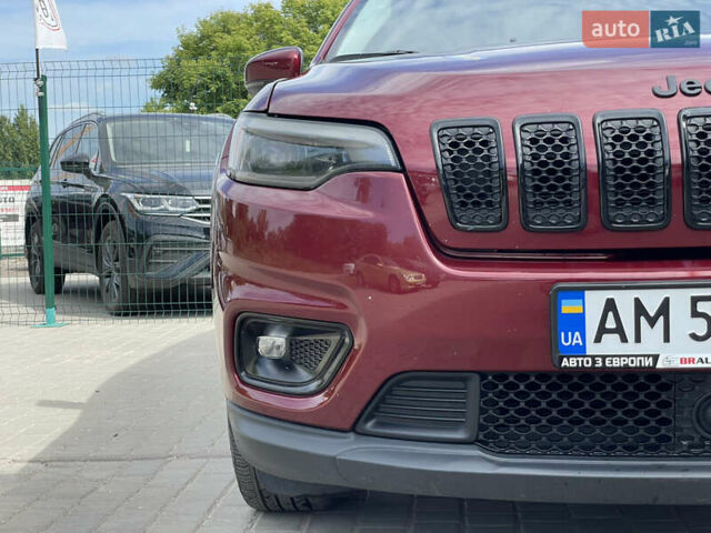 Червоний Джип Cherokee, об'ємом двигуна 2.4 л та пробігом 65 тис. км за 17555 $, фото 5 на Automoto.ua