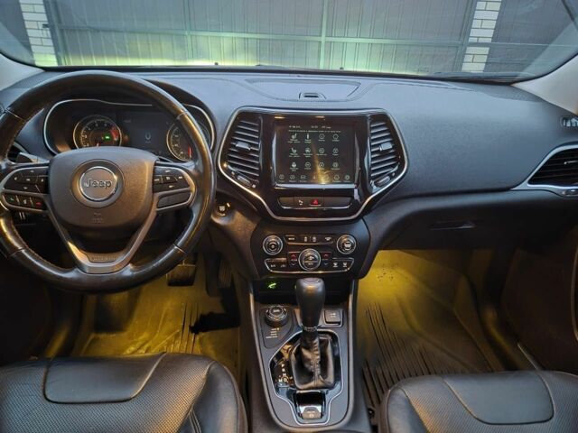 Червоний Джип Cherokee, об'ємом двигуна 3.2 л та пробігом 47 тис. км за 18500 $, фото 16 на Automoto.ua