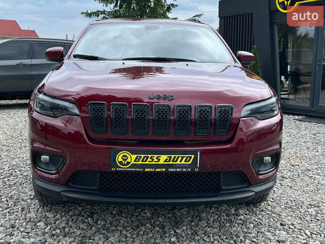 Красный Джип Чероки, объемом двигателя 2.36 л и пробегом 16 тыс. км за 19400 $, фото 1 на Automoto.ua