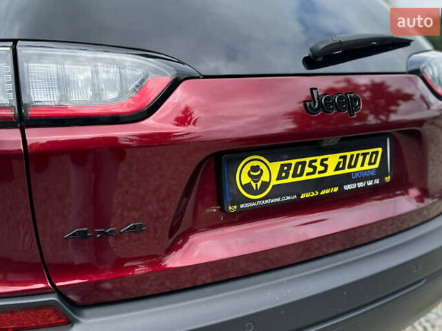 Красный Джип Чероки, объемом двигателя 2.36 л и пробегом 16 тыс. км за 19400 $, фото 27 на Automoto.ua