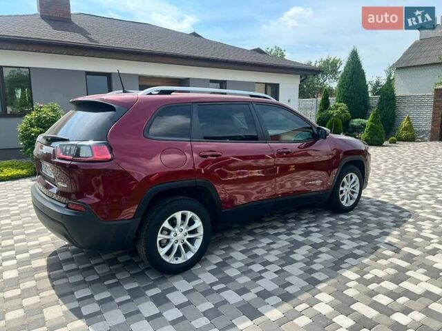 Червоний Джип Cherokee, об'ємом двигуна 2.36 л та пробігом 133 тис. км за 15900 $, фото 5 на Automoto.ua