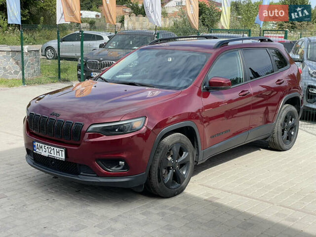 Червоний Джип Cherokee, об'ємом двигуна 2.4 л та пробігом 65 тис. км за 17555 $, фото 1 на Automoto.ua